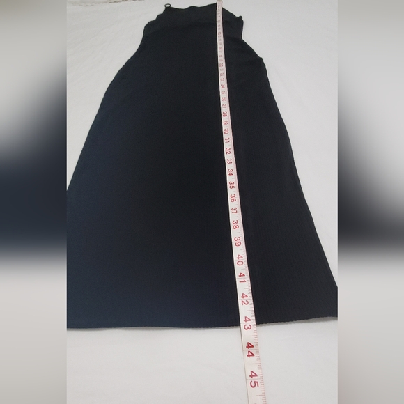 Reformation Dress - Picture 4 of 14